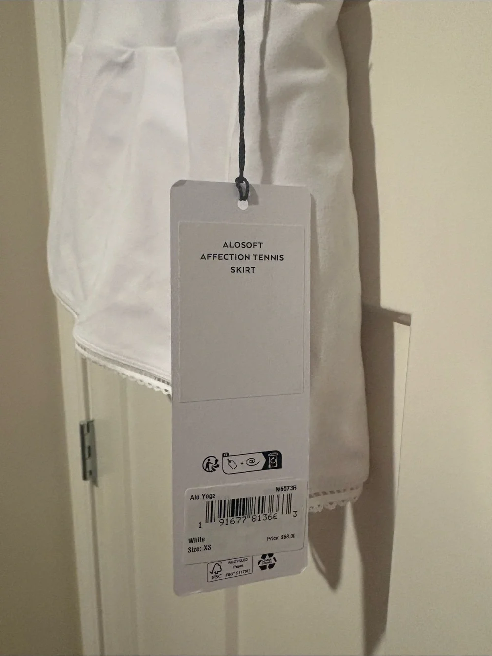 Alo Yoga ALOSOFT Affection Tennis Skirt in White Size XS